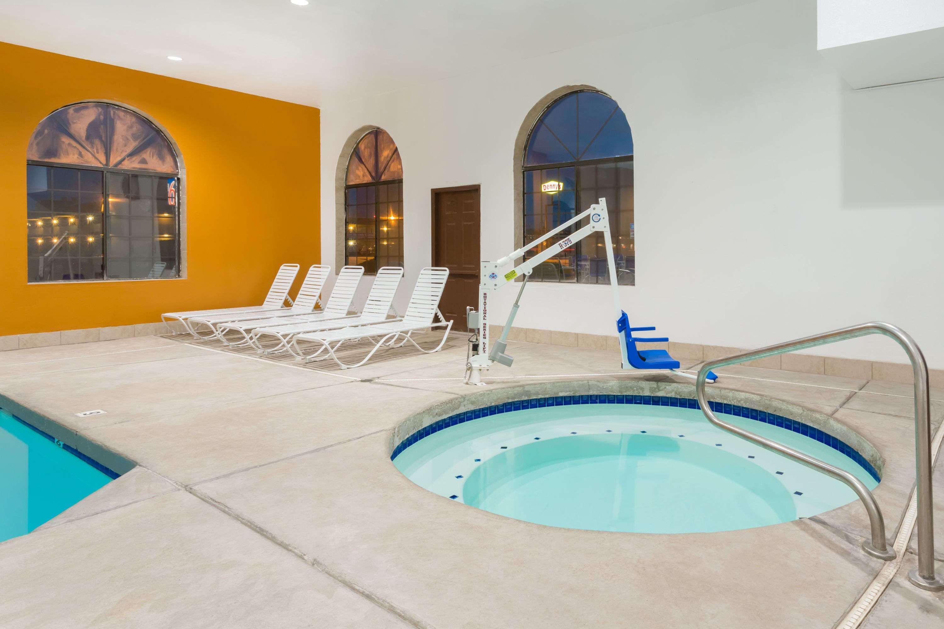 Days Inn By Wyndham Holbrook Exteriér fotografie